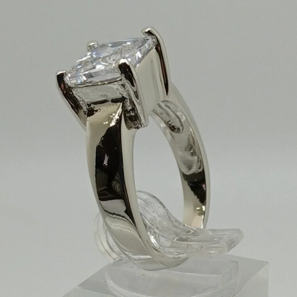 Vintage 90s Princess Cut Sim Diamond Solitaire Ring Silver Tone Wide Band Size 9